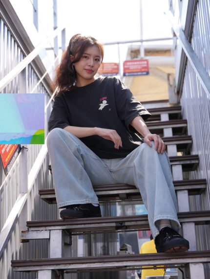 淺藍刷色顯瘦牛仔褲